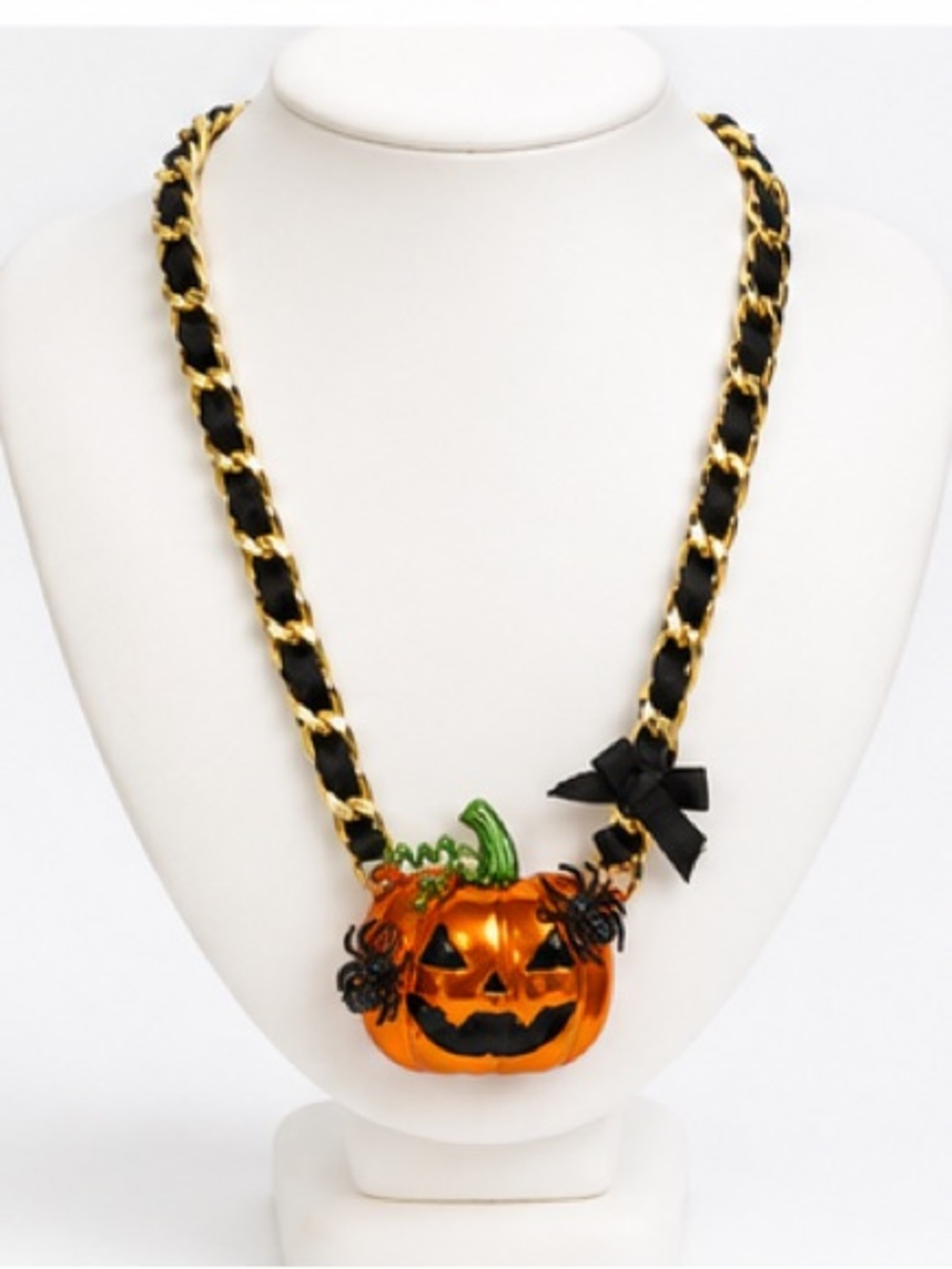 NWT Betsey Johnson Halloween Spooky Pumpkin & Spiders Chain Necklace
